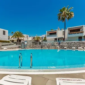 https://two-bedroom-apartment-near-playa-de-las-americas-wifi-pool-1.tenerifehoteles.net